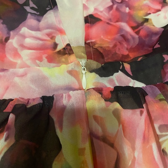 Aeropostale Collared Rose Dress - Picture 4 of 9